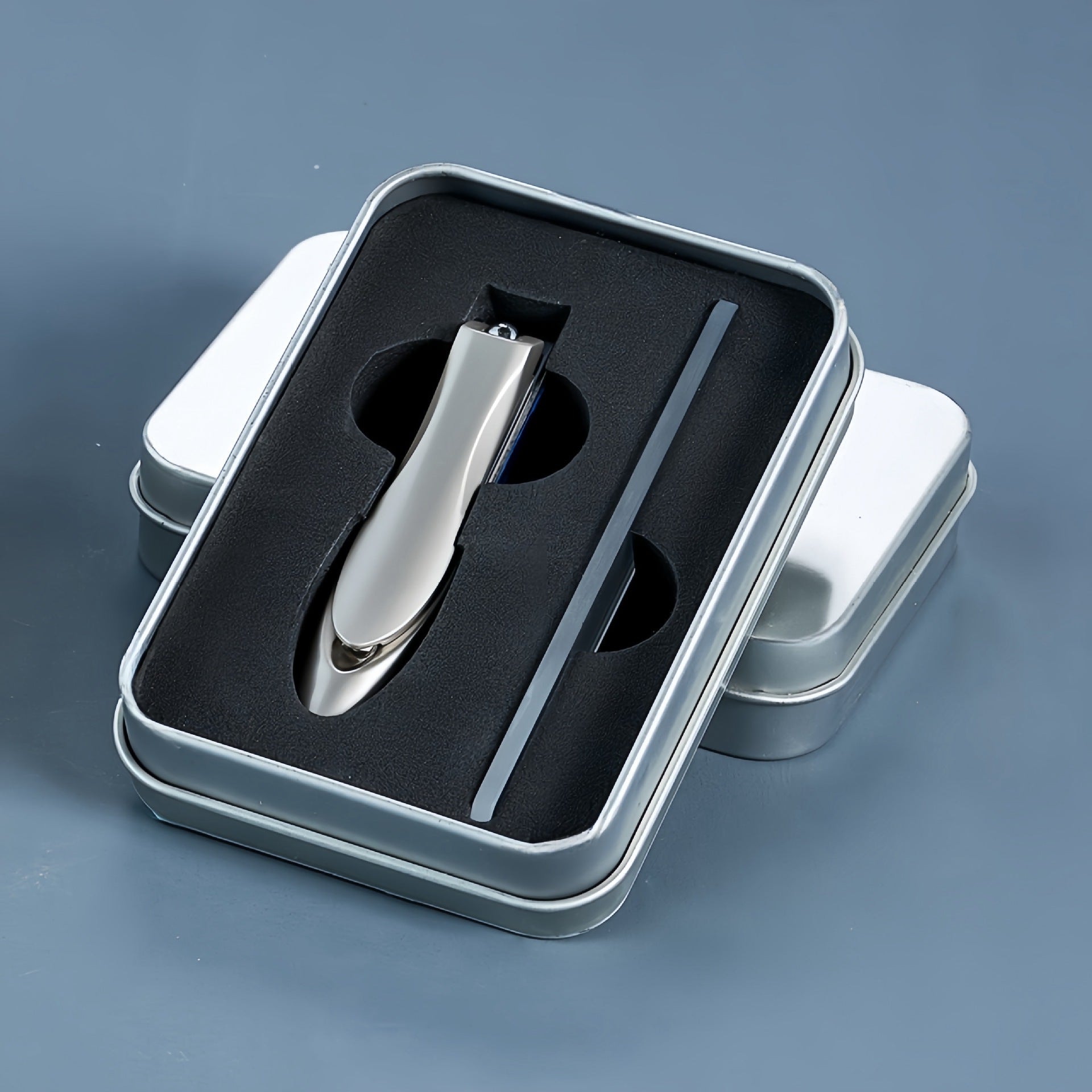 Mantis Style Anti-Splash Nail Clipper